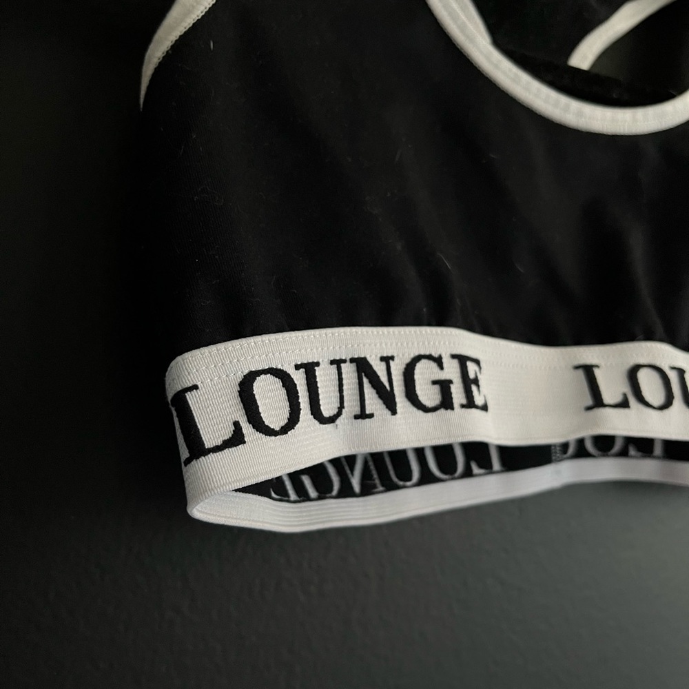 LOUNGEWEAR black sports bra - Picture 3 of 3
